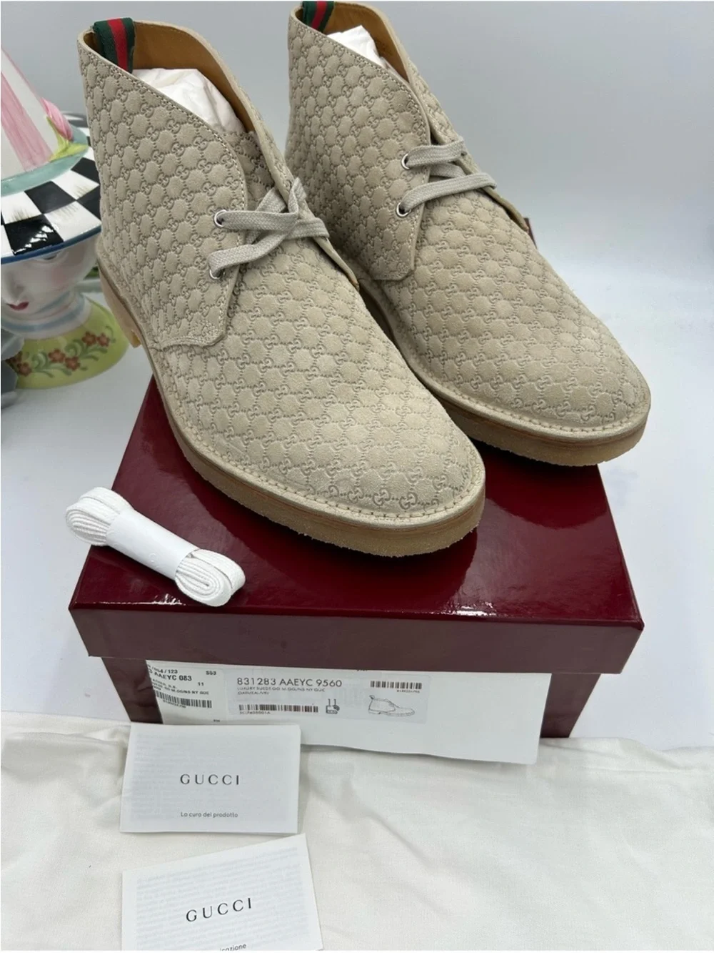 Men’s Gucci suede GG embossed desert boots in oatmeal size 11 made in Italy